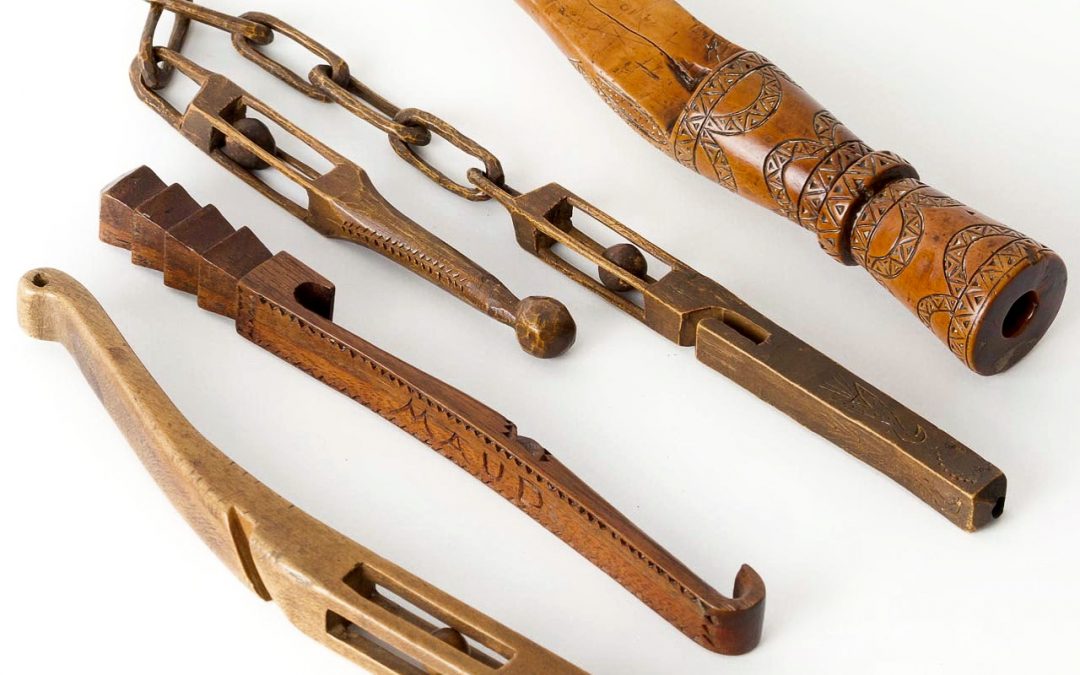 Knitting Sheaths: A Glimpse into the Artistry and History of Traditional Craftsmanship